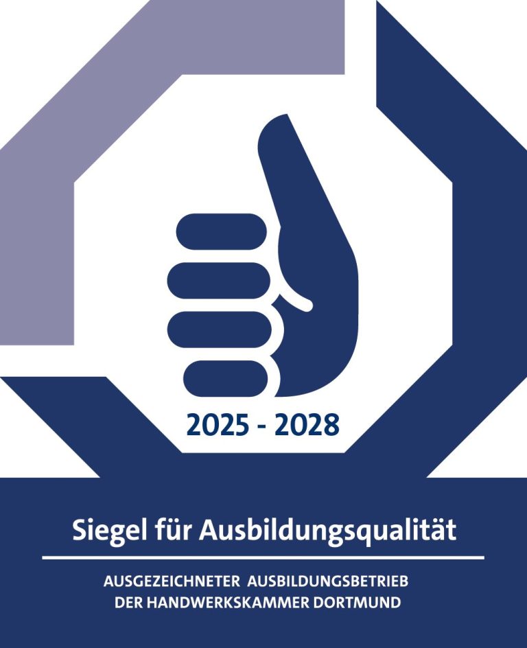 Ausbildung Ein Daumen nach oben-Siegel für Ausbildungsqualität 2022-2025 der Handwerkskammer Dortmund.